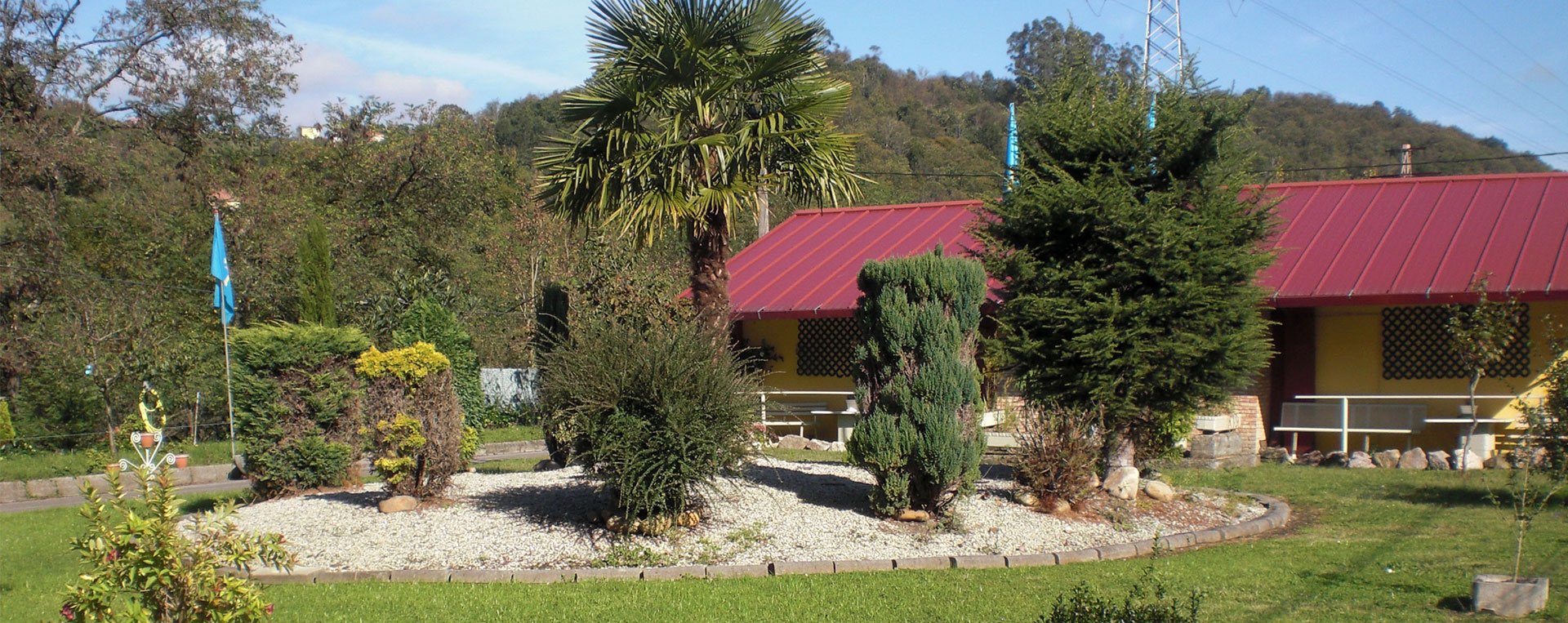 Jardín Residencia ancianos Tuilla en Asturias